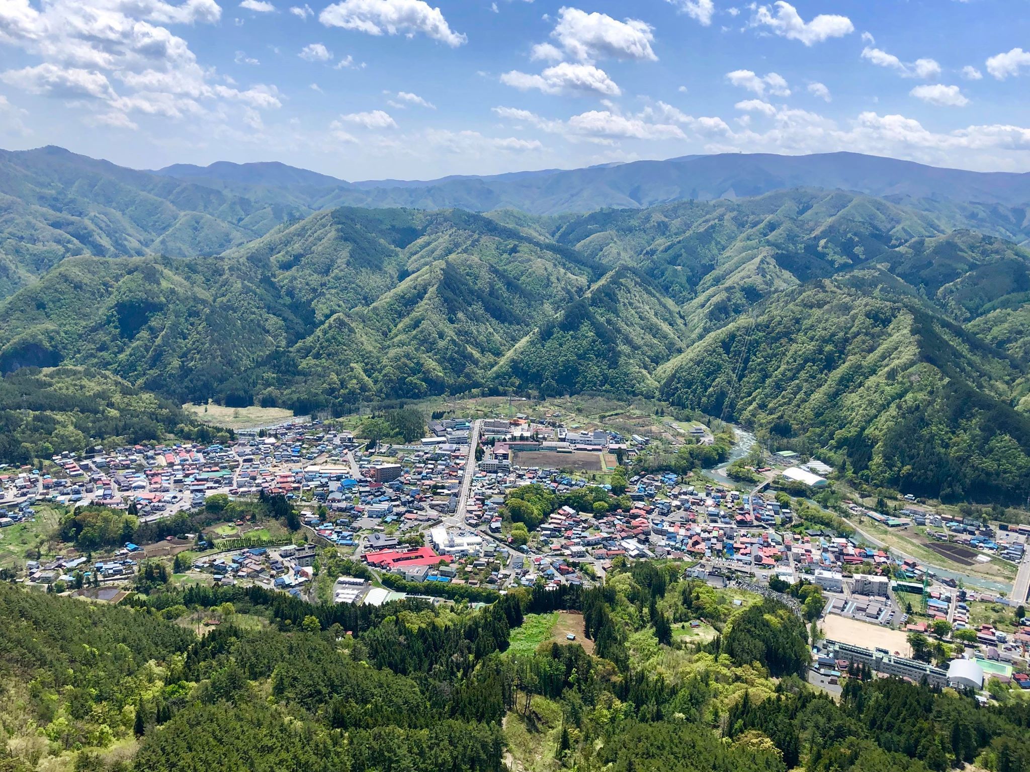 宇麗羅山