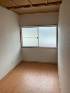 2階洋間(3畳)