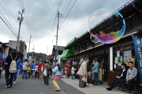 残念ながら曇り空で、少し風もありましが